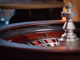 Meja Casino Hold'em di jago78 dengan dealer langsung dan antarmuka permainan yang jelas